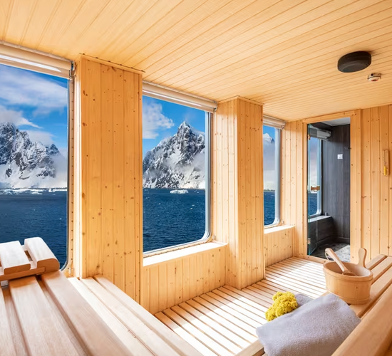 © ship world voyager