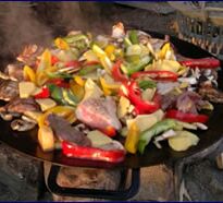 Abenteuer Wochenende: Spuren im Schnee © Huskycamp Gasa