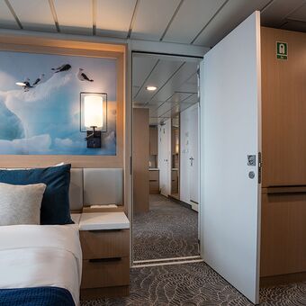 © ship ocean albatros