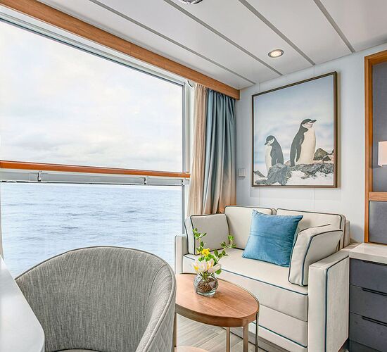 Kabine mit französischem Balkon © ship ocean victory