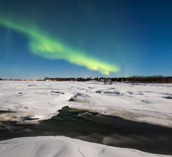 Northern Lights Walk © kukkolaforsen