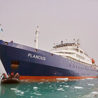 © ship plancius
