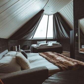 © accommodations