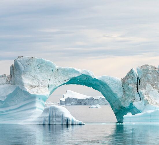 Svalbard: Northbound to the Midnight Sun © ultimate greenland adventure