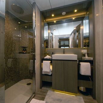 © cabins