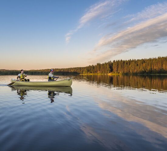 Family Christmas Holidays in Southern Lapland © hikesntrails