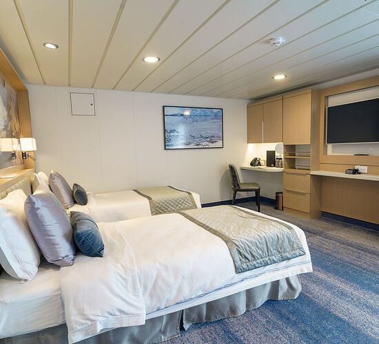 © ship ocean explorer