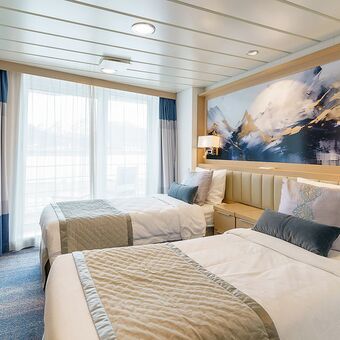 © ship ocean explorer
