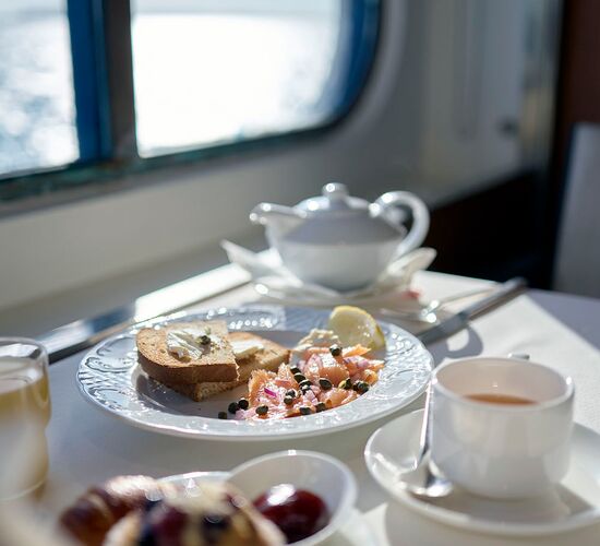 © ship heritage adventurer