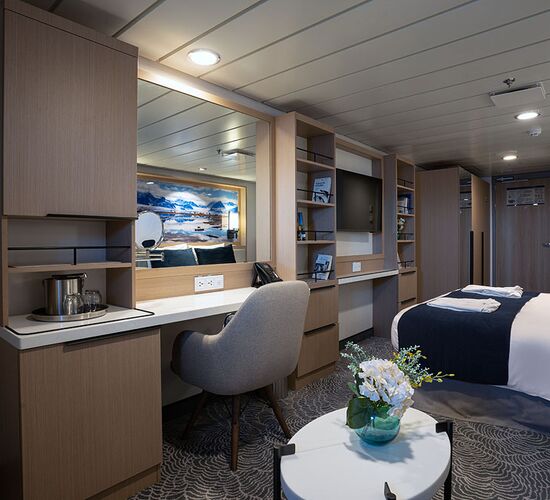 Kabine mit Bullauge für 3 Personen © ship ocean albatros