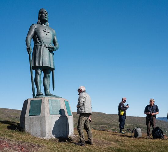 Greenland to Iceland - Arctic Explorer © greenland from iceland