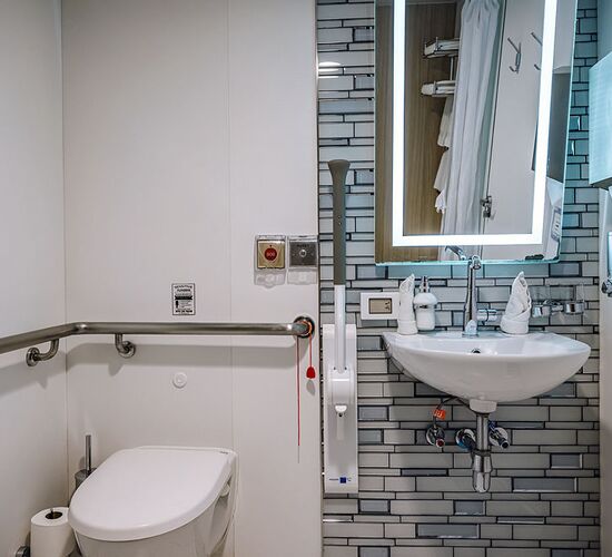 © ship ocean victory