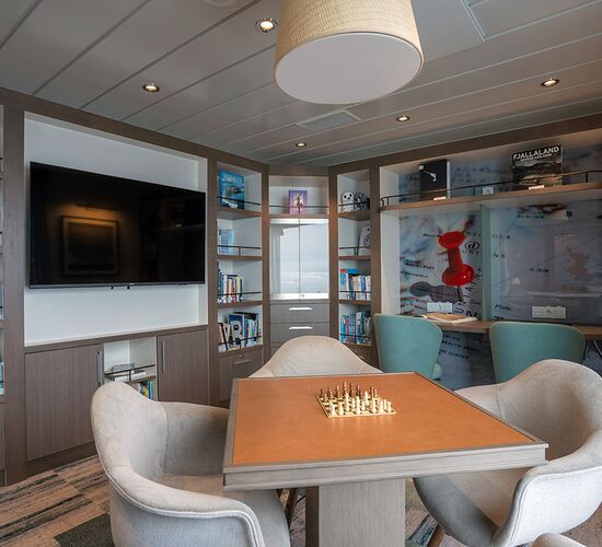 Peter Freuchen Bibliothek © ship ocean albatros