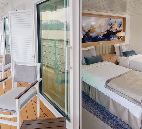 © ship ocean explorer