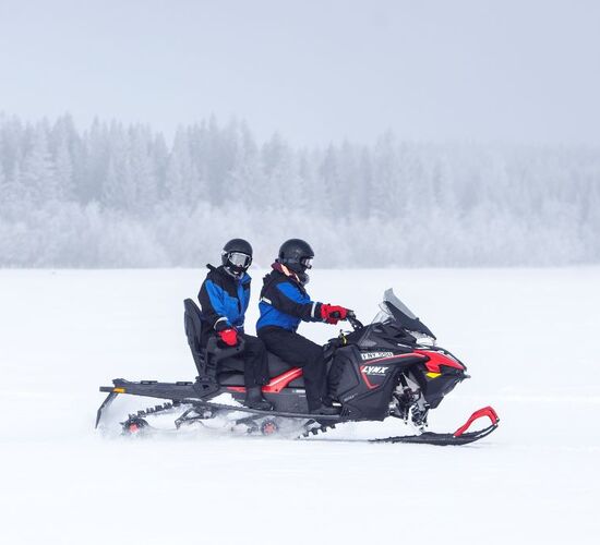 © brandon pinebay lodge