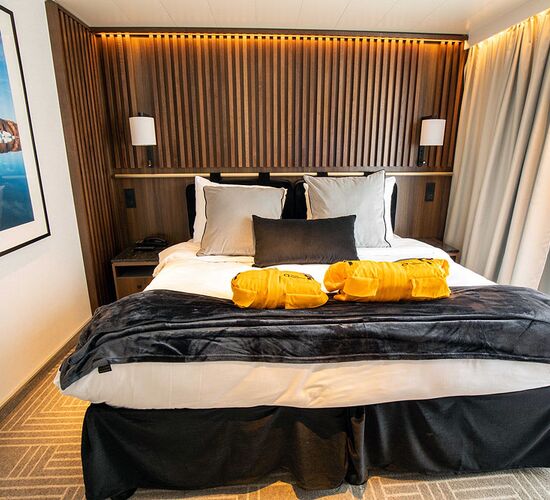 Ultra Suite © ship ultramarine