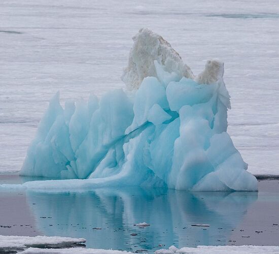Svalbard: Northbound to the Midnight Sun © svalbard scotland circumnavigation and odysse