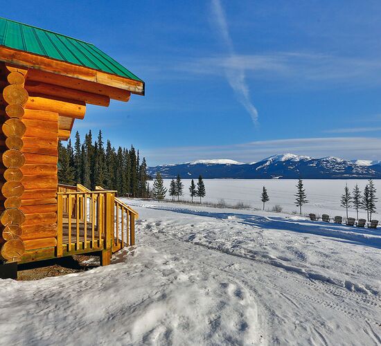 Husky Trip to the Yukon © winter