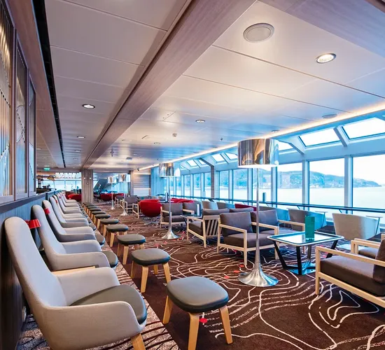 Explorer Lounge & Bar © ms fridtjof nansen