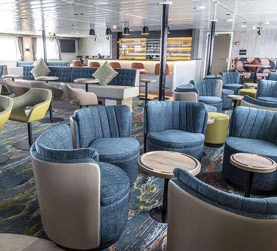 Observation Lounge & Bar © ship ortelius