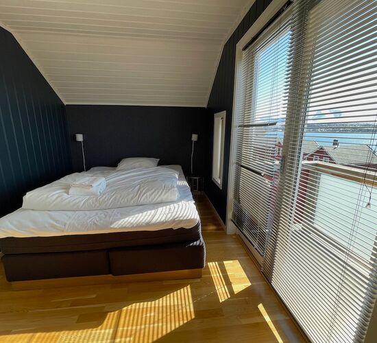 Standard-Hütte mit Meerblick © Malangen