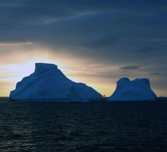 Nordspitzbergen Basecamp - Kajakfahren, Schneeschuhwandern, Wandern & Fotoworkshop © Antarktis Elefanteninsel Weddellmeer Polarkreis