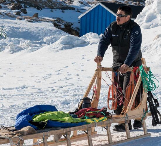 Greenland Dog Sledding Expedition © huskytour groenland greenland