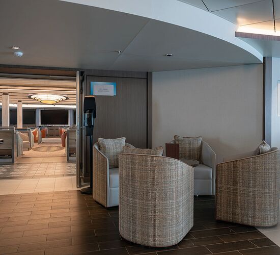 Roald Amundsen Lounge Bar © ship ocean albatros