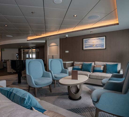 Roald Amundsen Lounge Bar © ship ocean albatros