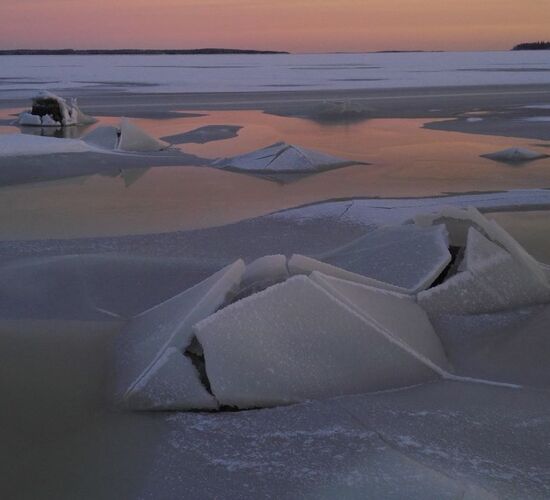 Husky Weekend in Northern Sweden © brandon pinebay lodge