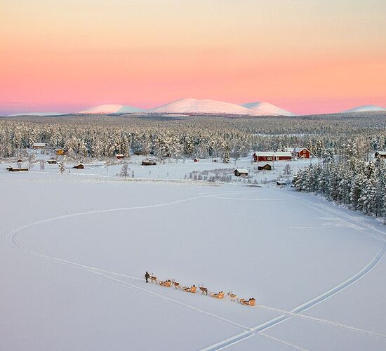 Northern Lights with Direct Flight © Harriniva Hotels & Safaris