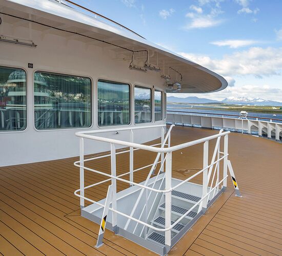 Umlaufendes Deck