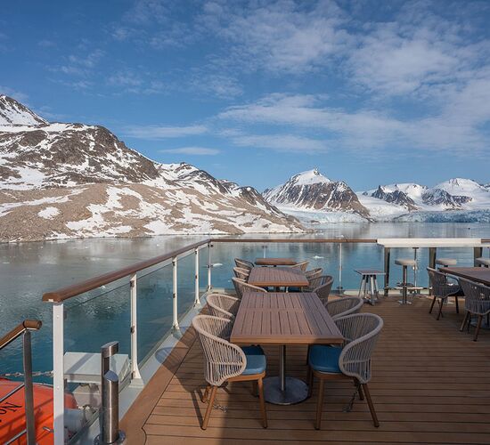 BBQ Deck © ship ocean albatros