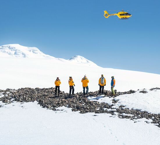 Antarctica by Helicopter: Crossing the Polar Circle and the Peninsula © activities